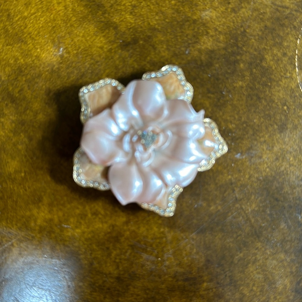 NOLAN MILLER Flower Brooch Pin Scarf Clip